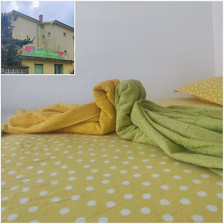 Jacky'S House Hotel Chernomorets Bagian luar foto