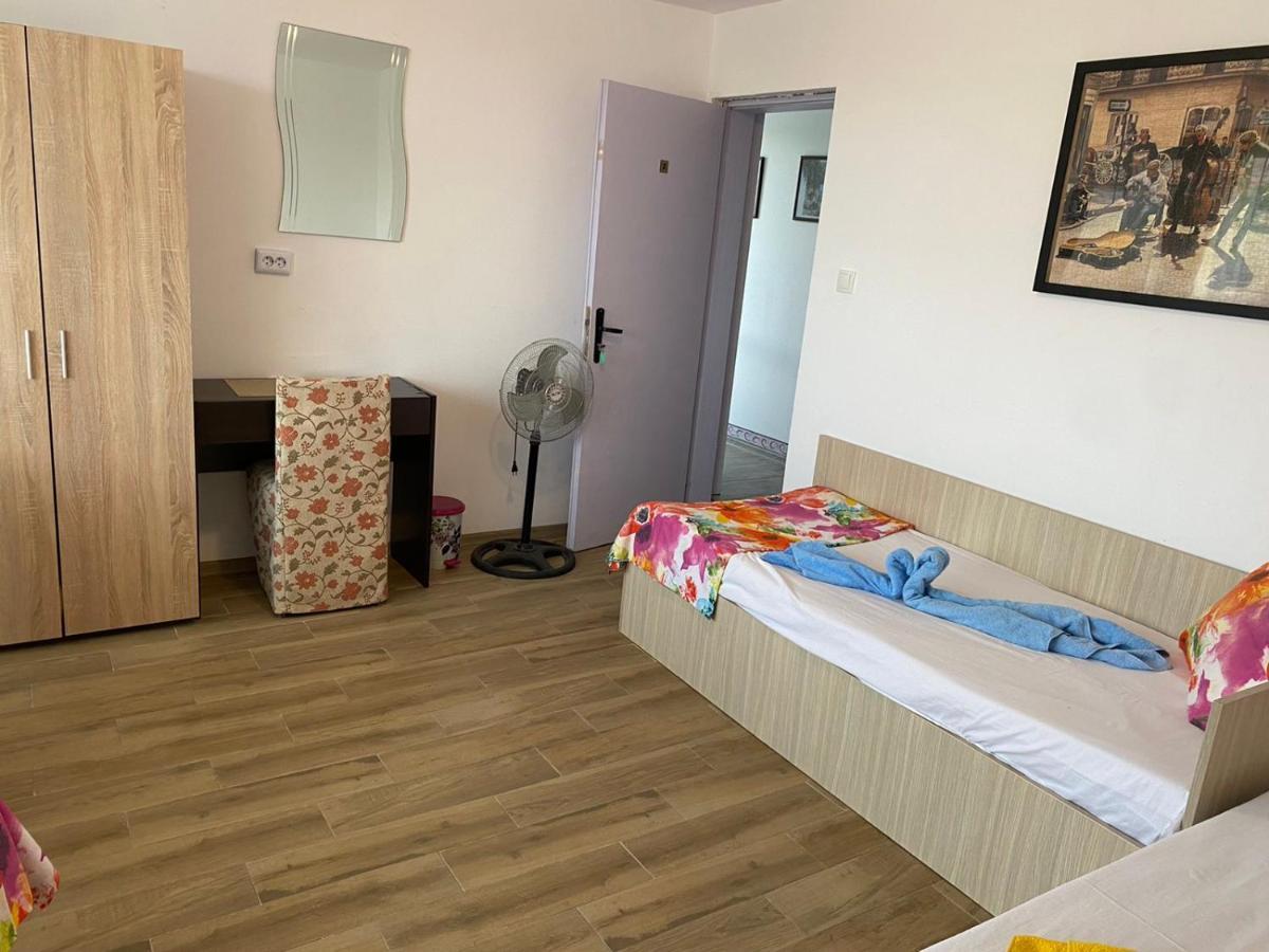 Jacky'S House Hotel Chernomorets Bagian luar foto