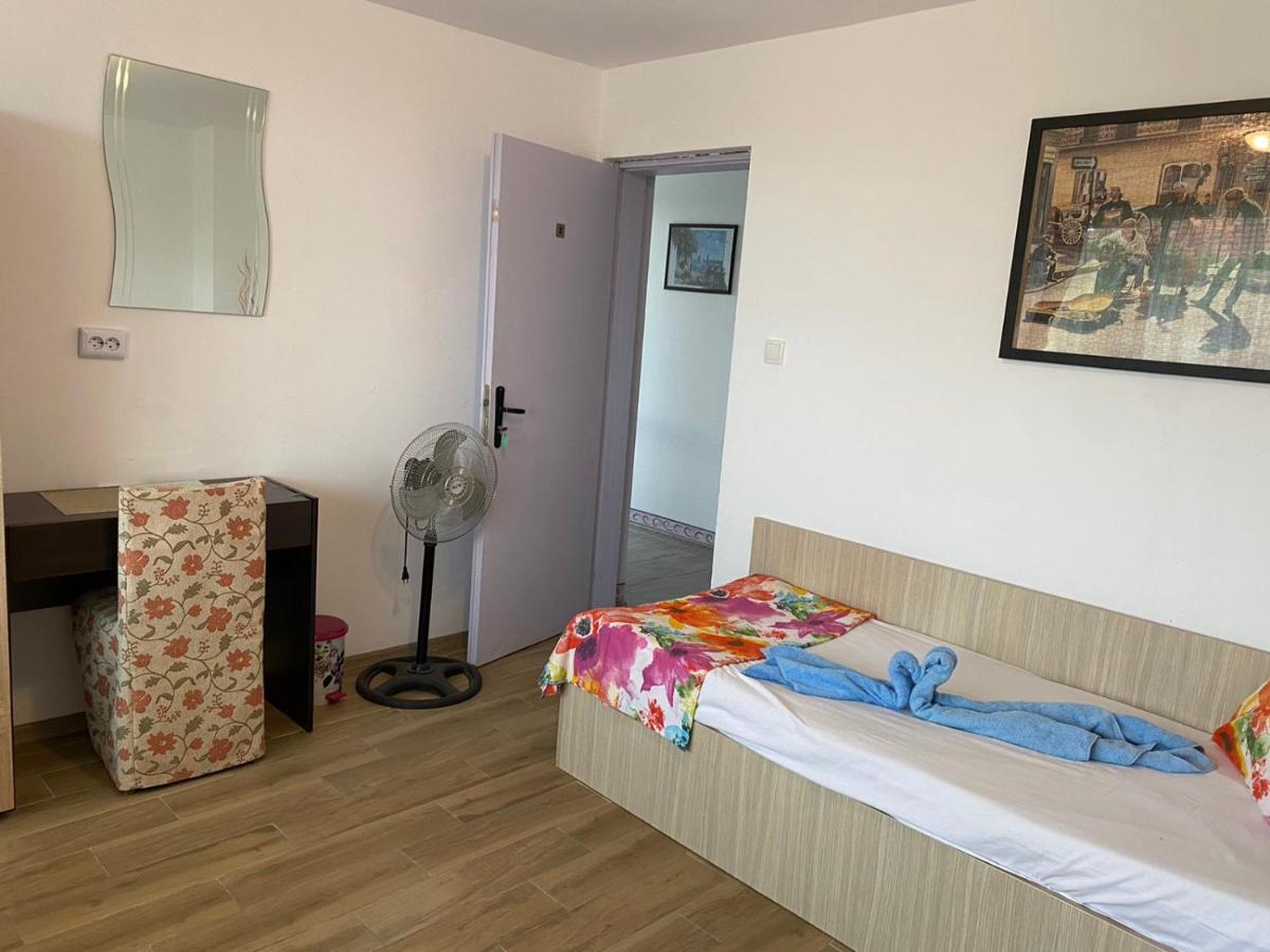 Jacky'S House Hotel Chernomorets Bagian luar foto